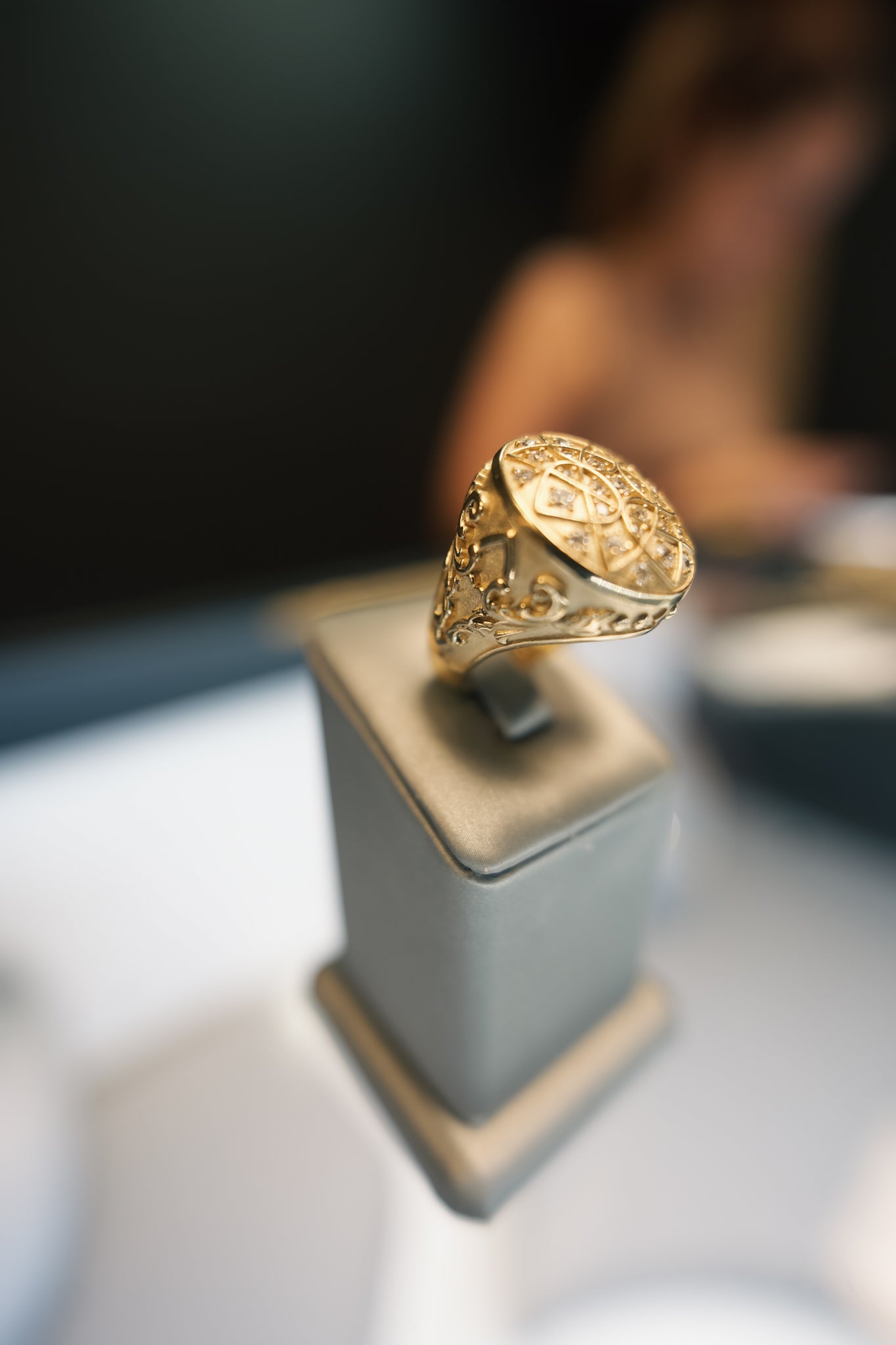 10kt Stone Flower Ring