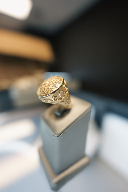 10kt Stone Flower Ring