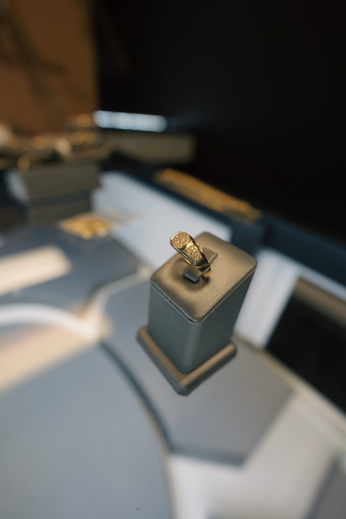 10kt Italian Ring