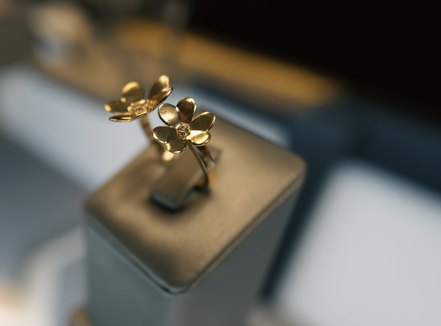 10kt Daisy Ring