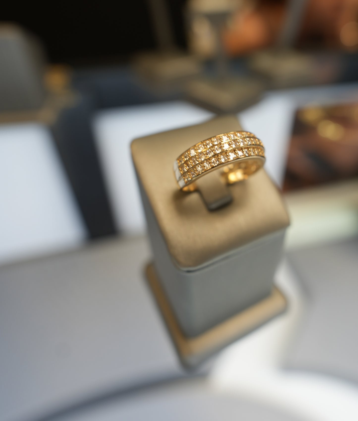 10kt Tri-Row Wedding Band